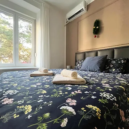 Old Soul Of Skadarlija Βελιγράδι